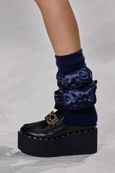 Look 70